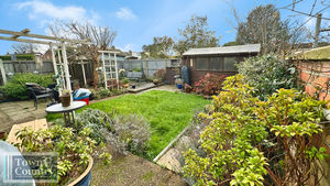 LARKFIELD WAY- click for photo gallery